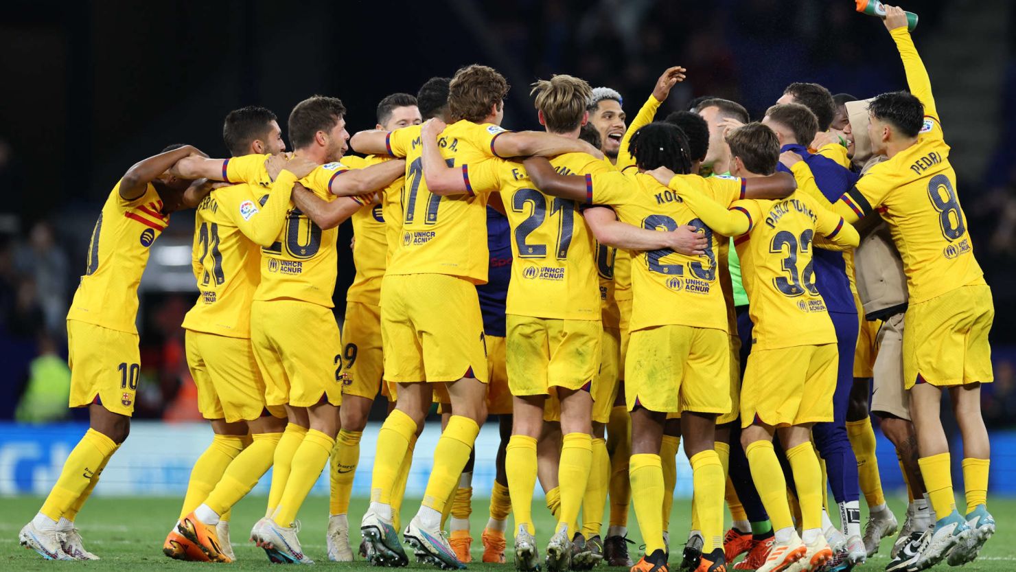 凭借莱万多 凭借莱万多